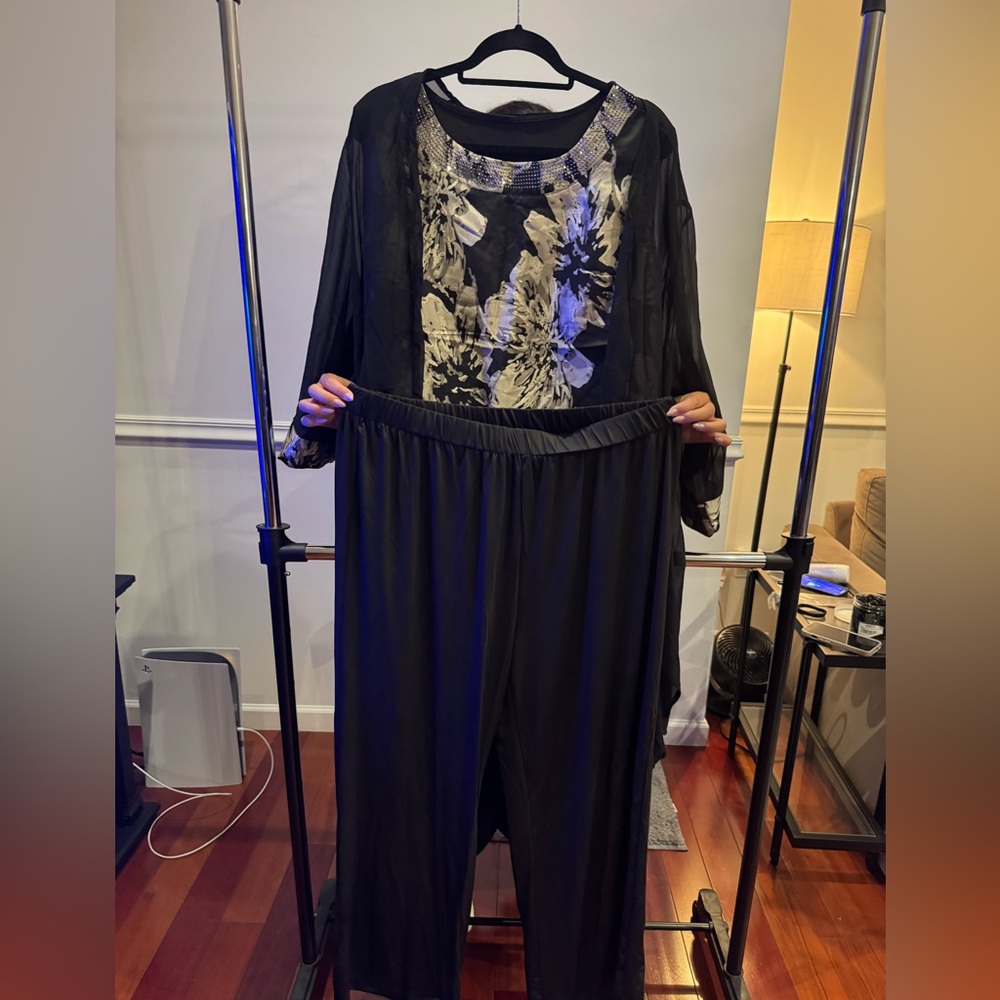 Stylish Black Floral Women's Jumpsuit